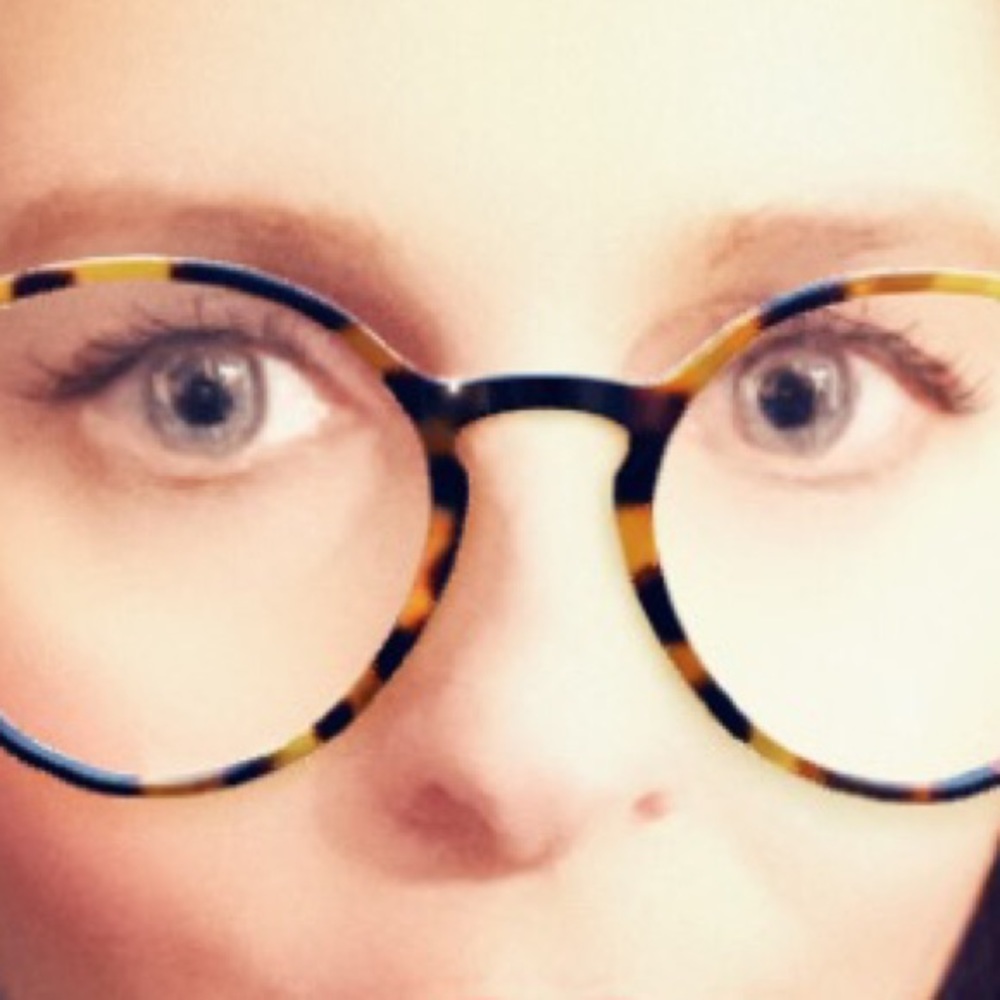 Meet your Posher, Suzanne